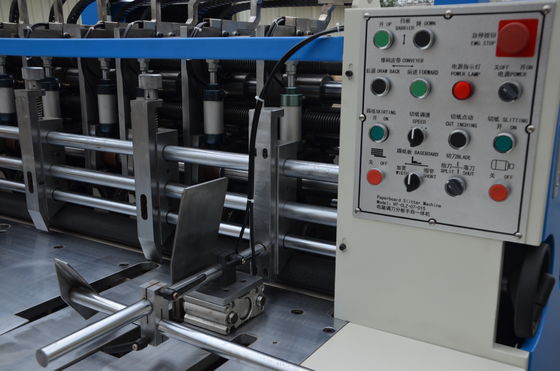 1 - 4 mm Akıllı Karton Kesme Makinesi