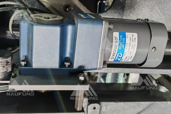 Otomatik Üç Bıçaklı Giyotin Makinesi Janpanese Keyance PLC Kontrol Sistemi Ölçeklenebilir Yerleştirme ISM Sistemi