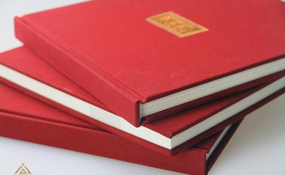 Maufung MF-PCM560EV Kutsal Kitap Kitabı için Hidrolik Yuvarlak Arka Kitap Baskı Kırma Makinesi